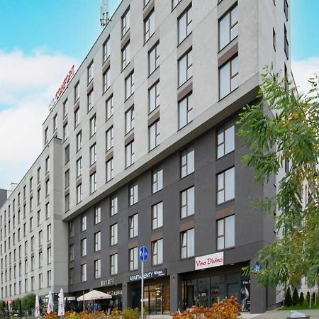 Apartament W Warszawie Dedykowany Parking Podziemny W Cenie, Wifi, Blisko Centrum New Apartment In Warsaw Finished To A High Specification Fitted Out To A High Standard On The 7Th Floor, Wifi, Underground Parking Price Included Экстерьер фото