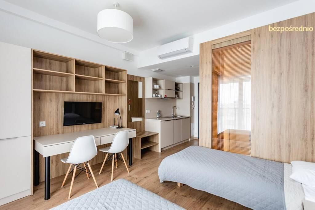 Apartament W Warszawie Dedykowany Parking Podziemny W Cenie, Wifi, Blisko Centrum New Apartment In Warsaw Finished To A High Specification Fitted Out To A High Standard On The 7Th Floor, Wifi, Underground Parking Price Included Экстерьер фото
