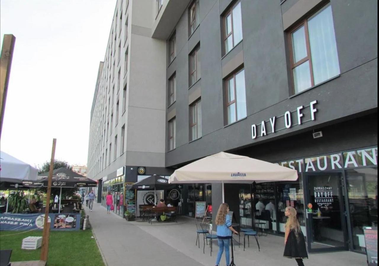 Apartament W Warszawie Dedykowany Parking Podziemny W Cenie, Wifi, Blisko Centrum New Apartment In Warsaw Finished To A High Specification Fitted Out To A High Standard On The 7Th Floor, Wifi, Underground Parking Price Included Экстерьер фото